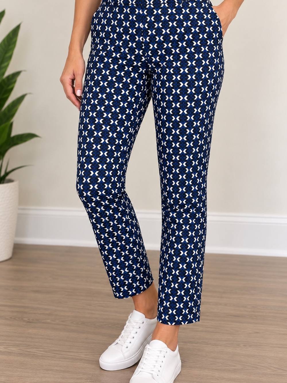 H&M Geometric Print Cropped Straight Leg Pants Size 10